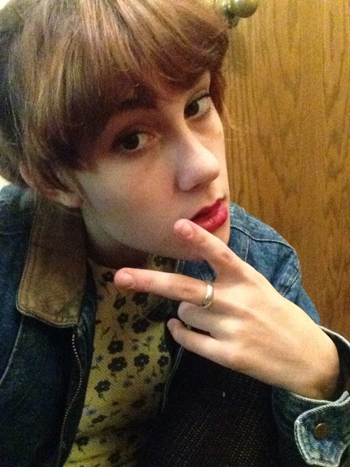mackencheezie:  ✌️nice✌️