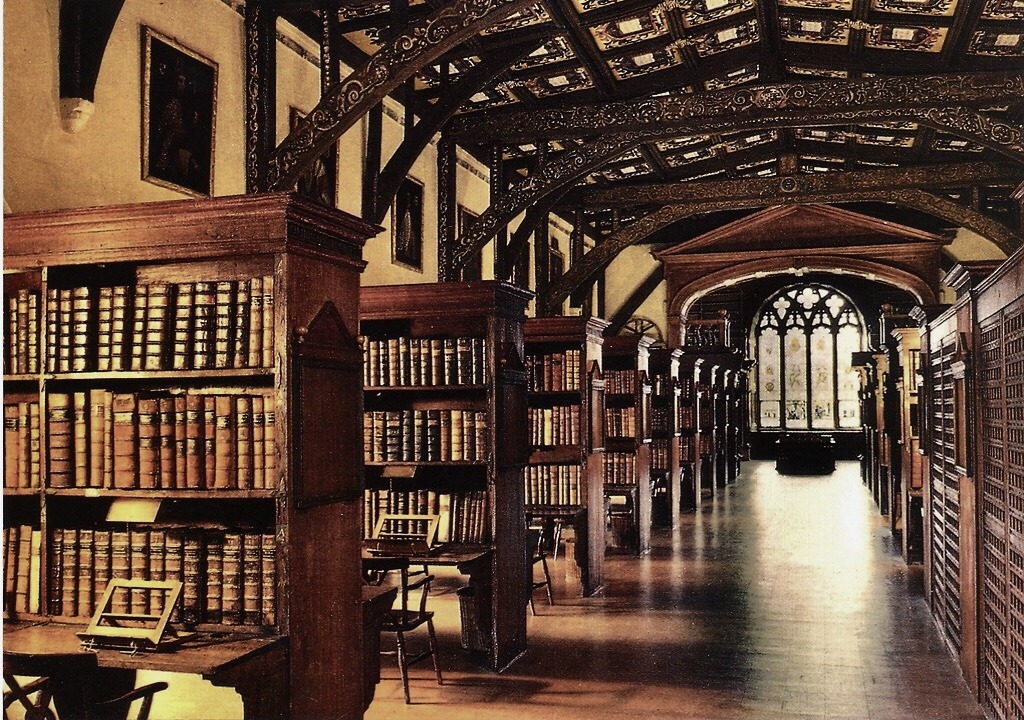 Featured image of post Library Dark Academia Aesthetic