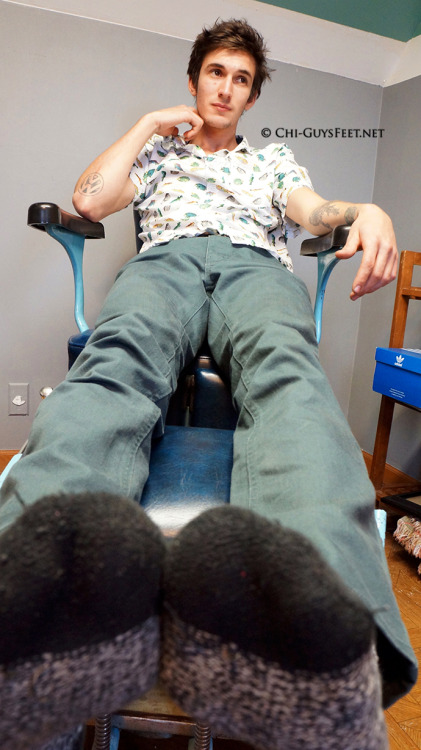 Dude's Guy Feet