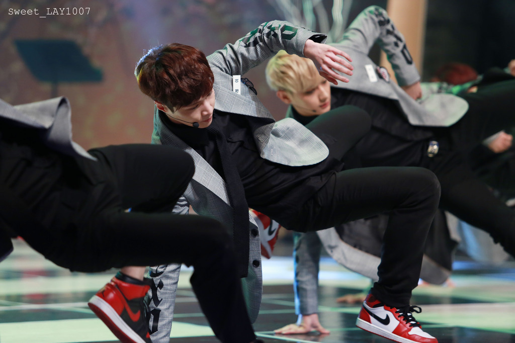 fyexo:  sweet lay | do not edit. 