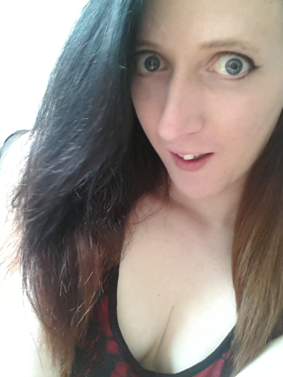 intotheinfinityofthots:  djenjames:  I’m still around! Finished another month of
