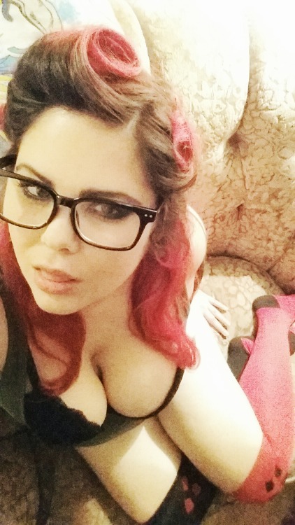 angiev13:    Ah, victory curls, Harley socks and my favorite glasses ;) Wish someone was here to lick my nipples!  