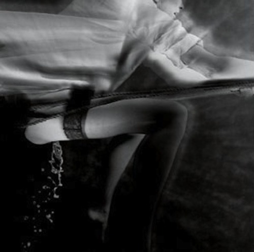 photographer:  Claude Fauville source:  bangkissbite please leave all credits intact