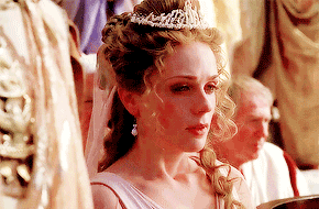 cleopatrasdaughter:“Roman women in public are subservient and abasement to their men but at th