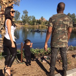 Kuwkimye:  @Kimkardashian: At The Zoo With My Boo And My Baby Boo