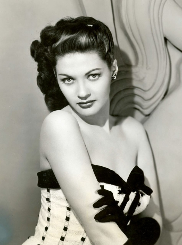 Yvonne De Carlo, 1950