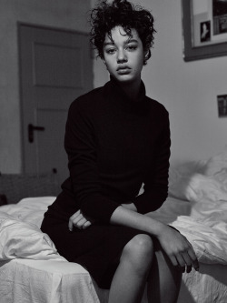 saloandseverine:  Vogue UK October 2015 Damaris