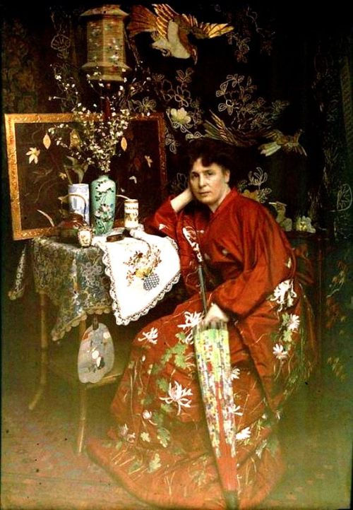 Women in Autochrome – Breathtaking Color Portrait Photos of Women in the Early 20th Century