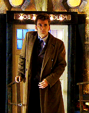 expelliarmus:DW Meme 2.0 | Seven outfits [4/7]The Tenth Doctor’s brown suit and coat