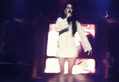 musictowatchboysto:  The Paradise Tour pt. 1                         