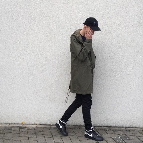 jakobhetzer:  Maneuvering 