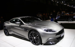 automotivated:  Aston Martin Vanquish. (by