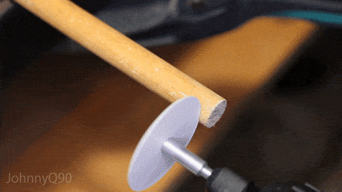 gif87a-com:  Cutting with a paper disc [x]