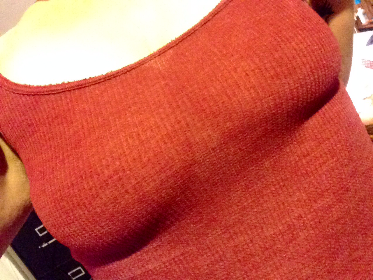 jellybeanphalange:  Feeling frisky after my shower last night.
