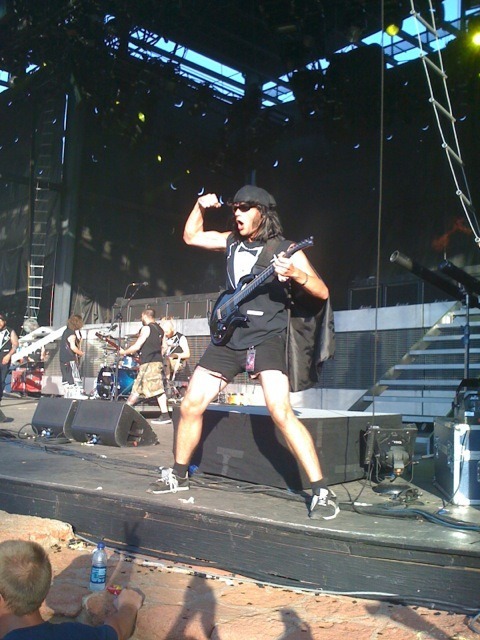 Heres a pic i took at Mayhemfest in OKC of Adam from Killswitch….he’s hilarious……