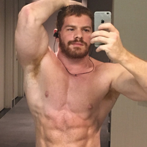 schnuckbear:  ALLAN KUSTANOVICHSEXY GINGER ! ! !https://www.instagram.com/allanrk/?hl=enSPLOOSH ! ! !  💦💦💦