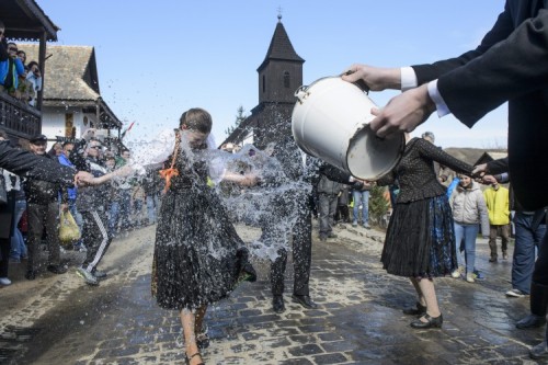 globalchristendom:There is an Easter Monday tradition in Hungary in which men pour water over women 