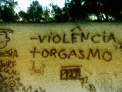 muoro:  - violenza  +orgasmo x 2 elevato ad enne !!!!