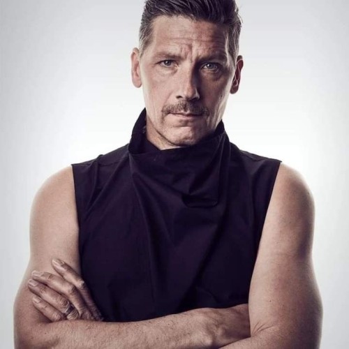 Schneider Has Such Nice And Strong Arms And Handsss