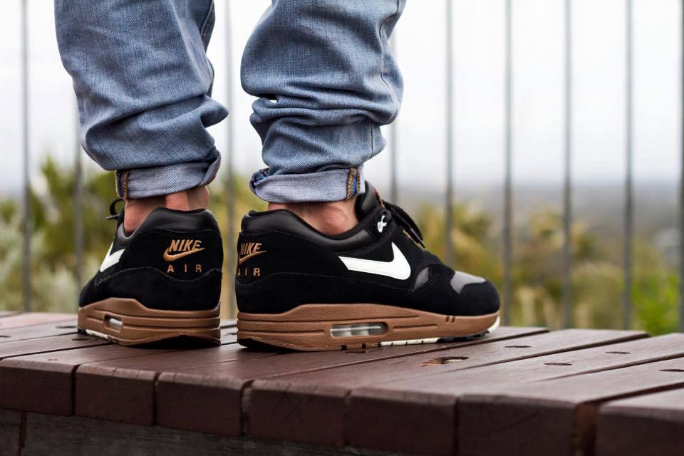 nike janoski max hazelnut