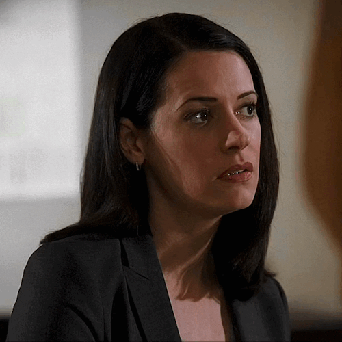 EMILY PRENTISS In CRIMINAL MINDS 2x16 | Fear And Loathing