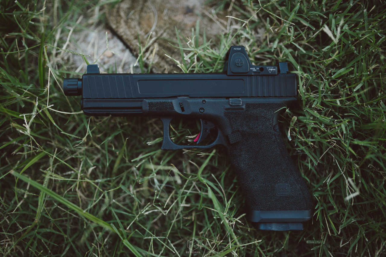 benchau:  Glock 17 Gen 4I picked up my G17 from my FFL about 11 weeks ago now, which
