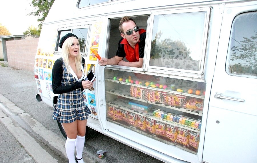 Sexy &amp; Porn Videos : Kylee Reese visits the Ice Cream Truck .Do you know