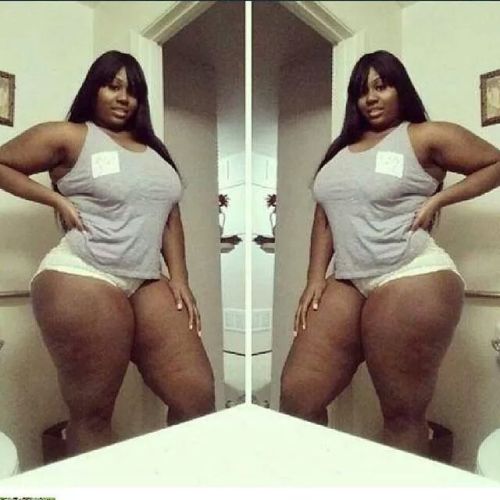 daddypearlover:  Now that’s what you call built just right!!!!!!