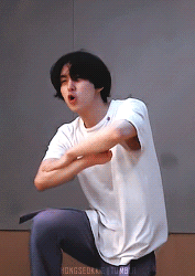 hongseokkie:shinwon workout king “one, kick it! two, count it! three, hit it! four, count it!”