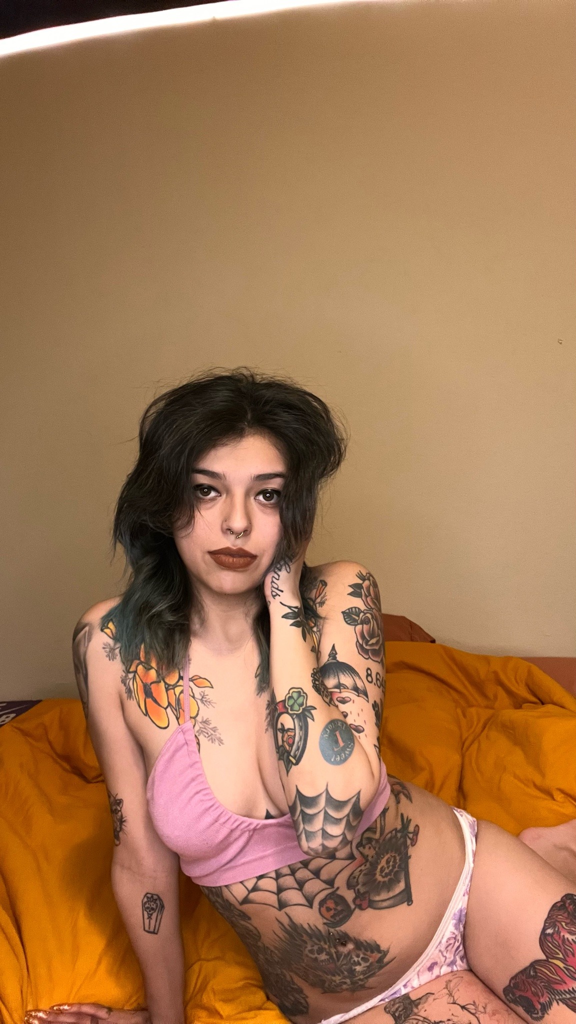 driedupink:hella attitude 