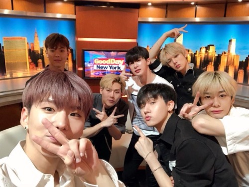 @OfficialMonstaX: [#기현] 미국 첫방송이라 너무 떨렸는데 재밌었어요!!!!!! #GoodDayNewYork #MONSTAXonGDNY @Fox5ny @rosanna