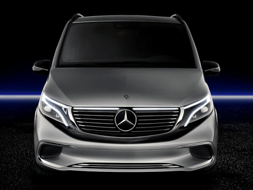 carsthatnevermadeitetc: Mercedes-Benz Concept EQV, 2019. A prototype for a new battery-electric