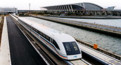 sixpenceee:  Japan’s levitating Maglev