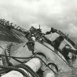 bmashina: Sunk  battleship USS “Oklahoma” after the attack on pearl Harbor