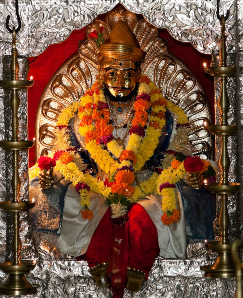 Nagesh (Shiva) temple and deity, Goa, photos by Rajan P. Parrikar