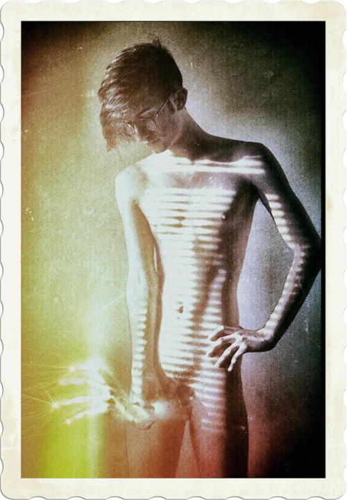 lengthandapeture:The GraspDigital editing by me