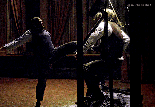 milfhannibal:Hannibal. 3.05 contorno.not even sure if this is a fight scene️