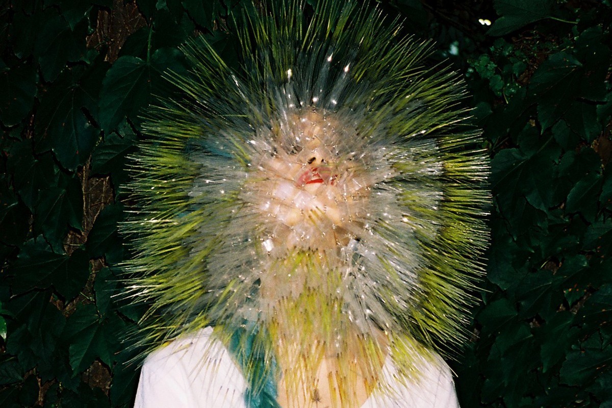 icelandicheart:  Maiko Takeda’s striking headpiece 