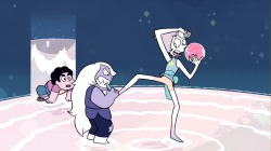 relatablepicturesofpearl:  relatablepicturesofamethystrelatablepicturesofsteven