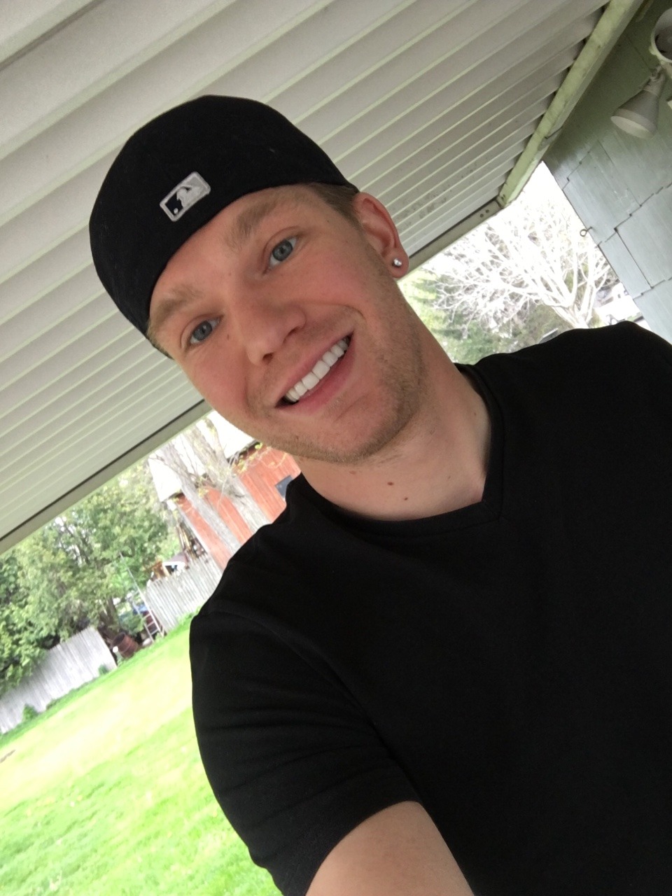 basketballshortsftw: hottmessus:  Hmmm how original  That smile, those shorts 🙈