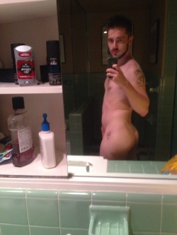 thechriscrocker:  Chris Crocker booty  He