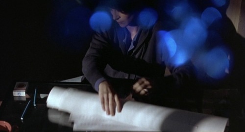 cineasc: Trois couleurs: Bleu  (1993)  Krzysztof Kieslowski  