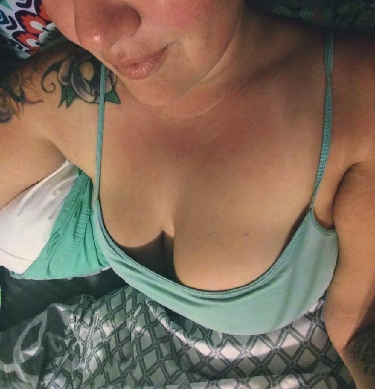 dope-kat:  Reblog and I’ll pm you a private pic! 😉✌❤💋
