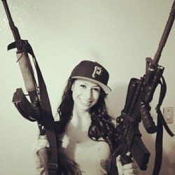 mysidekick10mm:  #Gunporn #girlsandguns #AK47 #AR15 