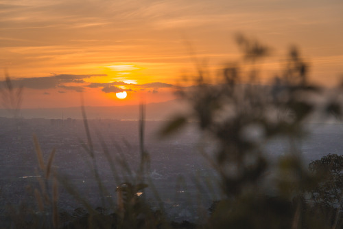 Sunset View. Mt. Parawagan, Montalban, PhilippinesThe northern half of Metro Manila and its neighbor