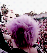 celmmings:   celmmings:  lilac michael appreciation  noa’s holidays presents: ♡