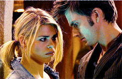 thedoctorlek:  doctor/rose + UR FACES ARE SO CLOSE PLS KISS  rointheta #this is a