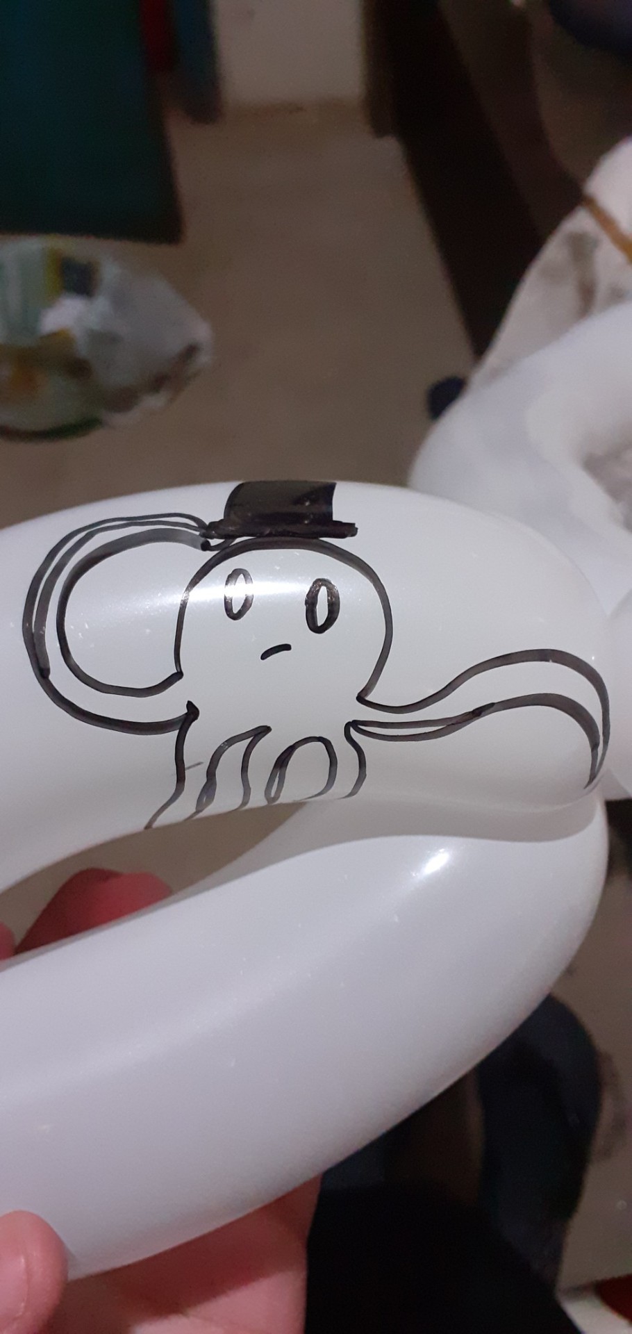 Nada De Mais Apenas Alguns Desenhos Em Um Balão 👍