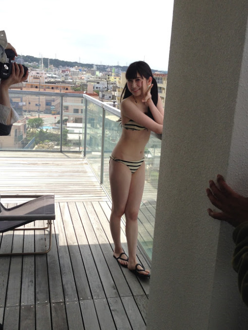 akibeya:  吉田朱里 - Google - 週プレオフショット♡ その2♡ カメラマンさんが なんと！日本ついんてーる協会の 会長の古谷さんでした(^ ^)！ … 吉田朱里