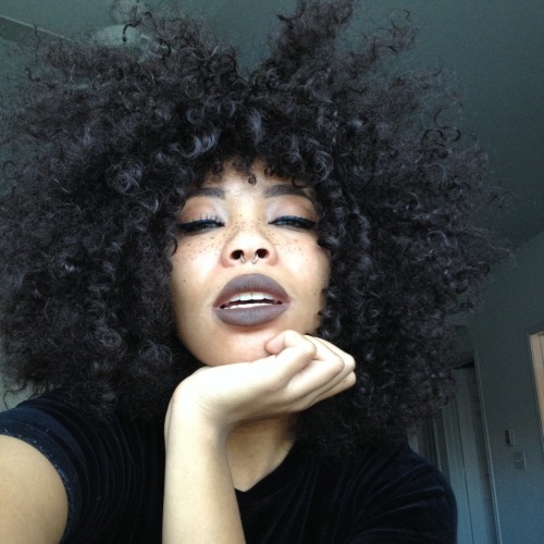 miss-mouth: kieraplease: It’s okay to b proud of ur selfies lolThose freckles are going to p